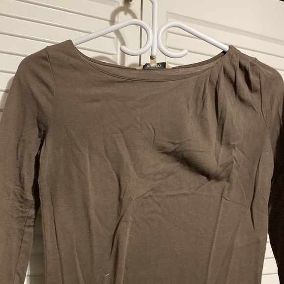 Brown RW&CO long sleeve shirt.  Pleated details on left collarbone. - Picture 3 of 4